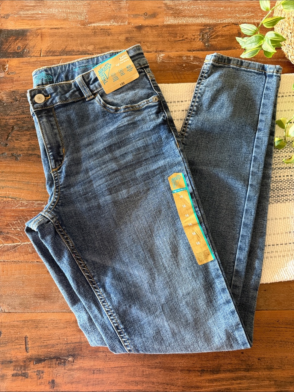 Girls Anina Medium Wash Jean